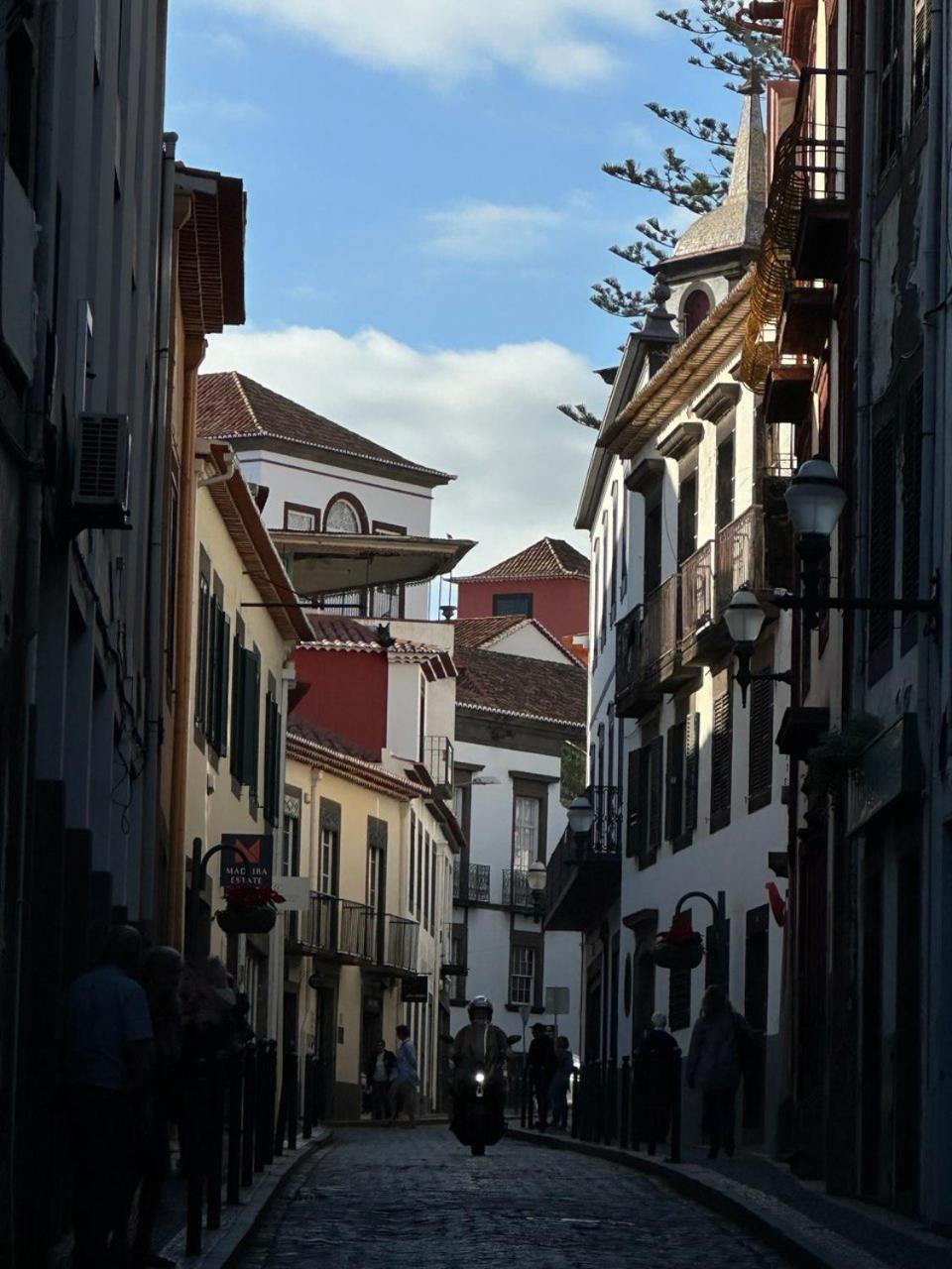 Apartments Vmadeira フンシャル エクステリア 写真